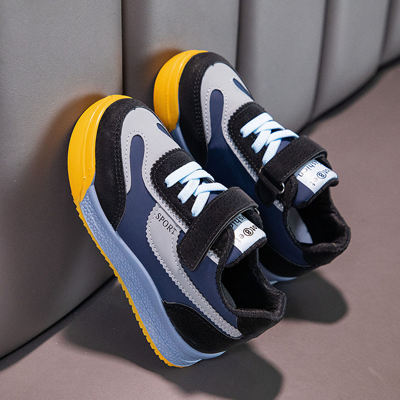 Kids Casual Sport Shoes Sneakers Light Weight Round Toe Boys And Girls Comfortable Children Casual Sports Shoes 