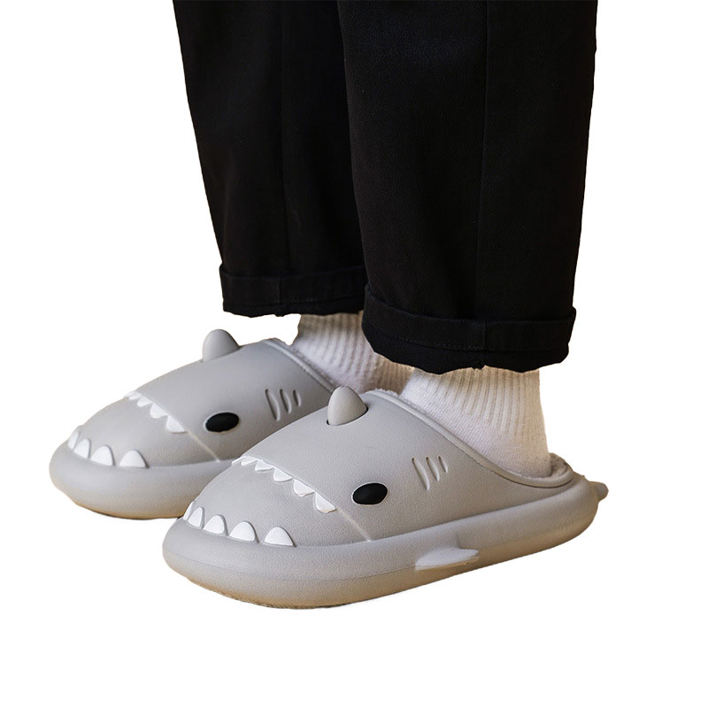 2024 New Design Grey Winter Warm Shark Slides Slipper For Men Soft Plush Warm Winter Slipper For Women Shoes Plush Flat Slippers 